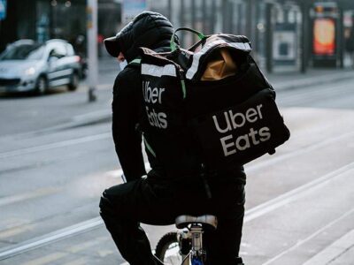 Uber Eats（ウーバーイーツ）配達パートナーはもう稼げない？それともまだ稼げる？実際に働いてみた感想！
